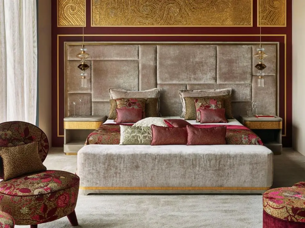 Casanova-Bed-2016-1-AMB1-1-R.webp